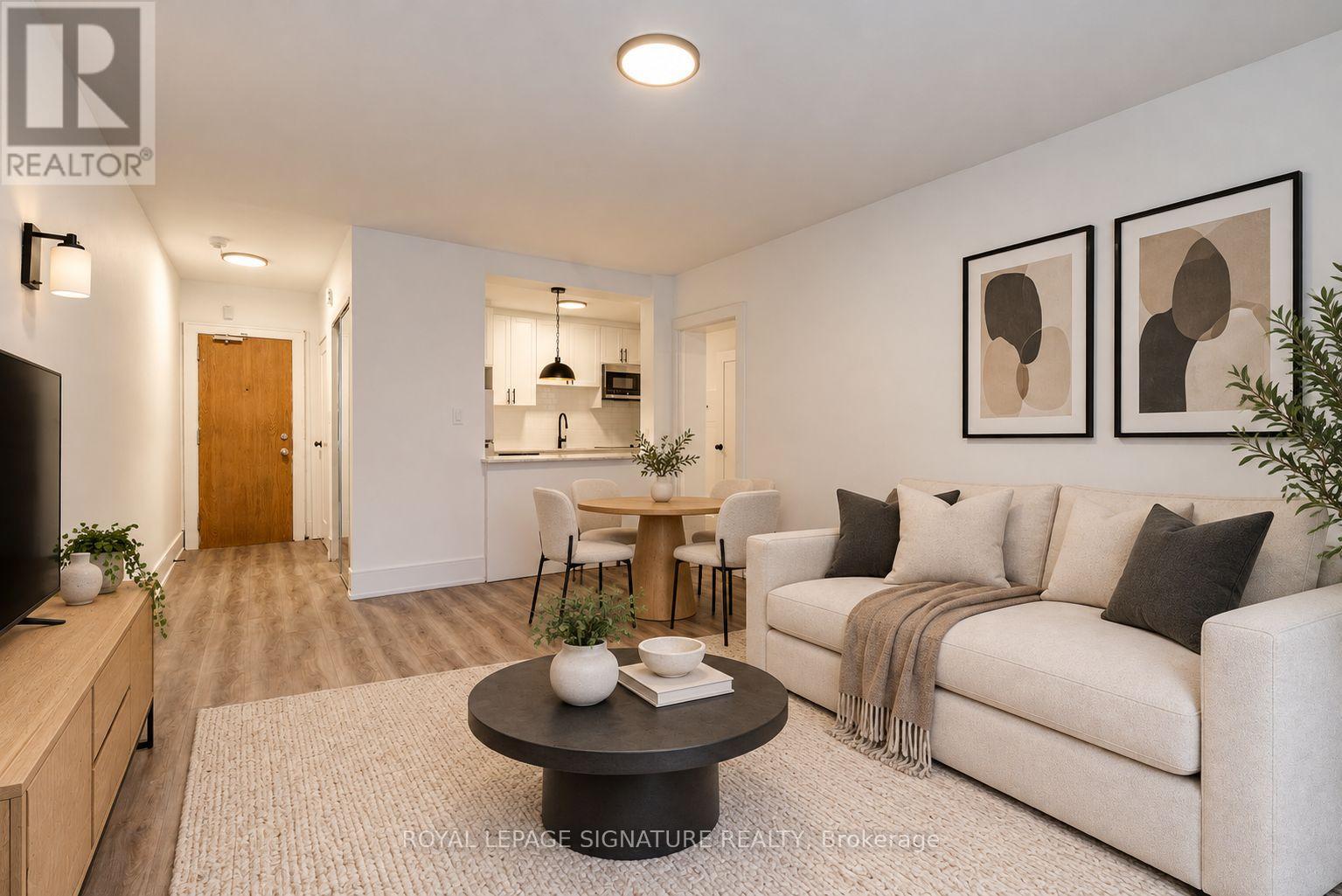 C1 - 231 VAUGHAN ROAD, Toronto (Humewood-Cedarvale)