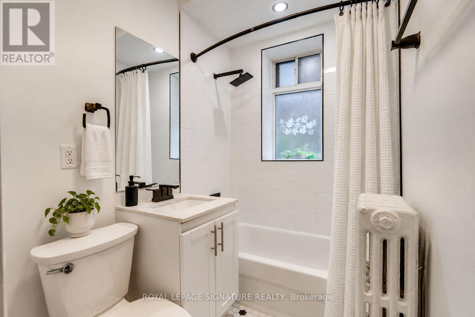 C1 - 231 VAUGHAN ROAD, Toronto (Humewood-Cedarvale) — photo 6