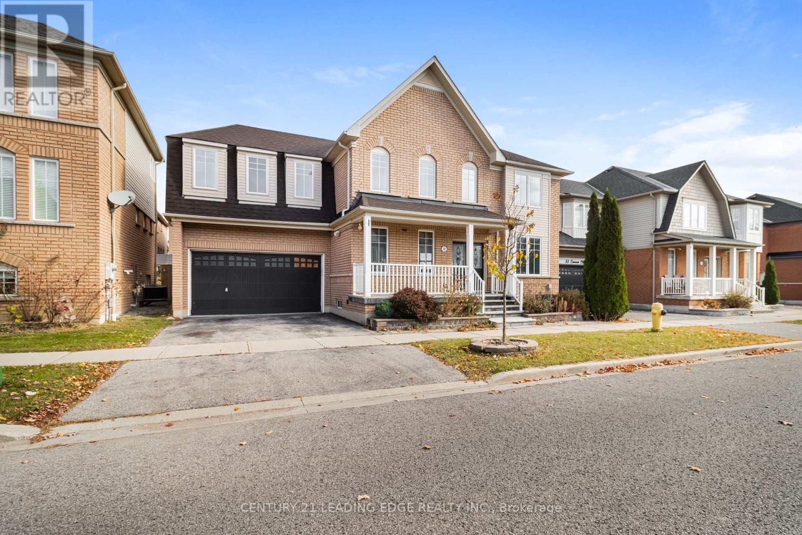 31 SEWARD CRESCENT, Ajax (Northeast Ajax) — photo 2