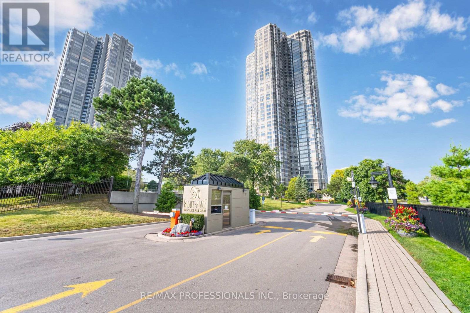 1004 - 1 PALACE PIER COURT, Toronto (Mimico) — photo 2