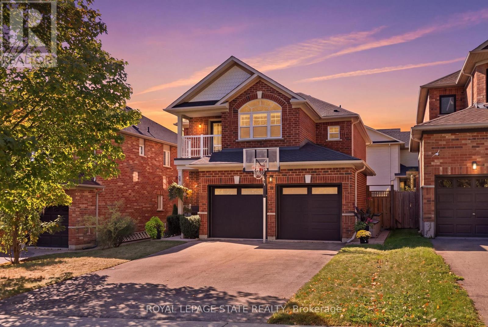 79 LIVINGSTONE DRIVE, Hamilton (Dundas)