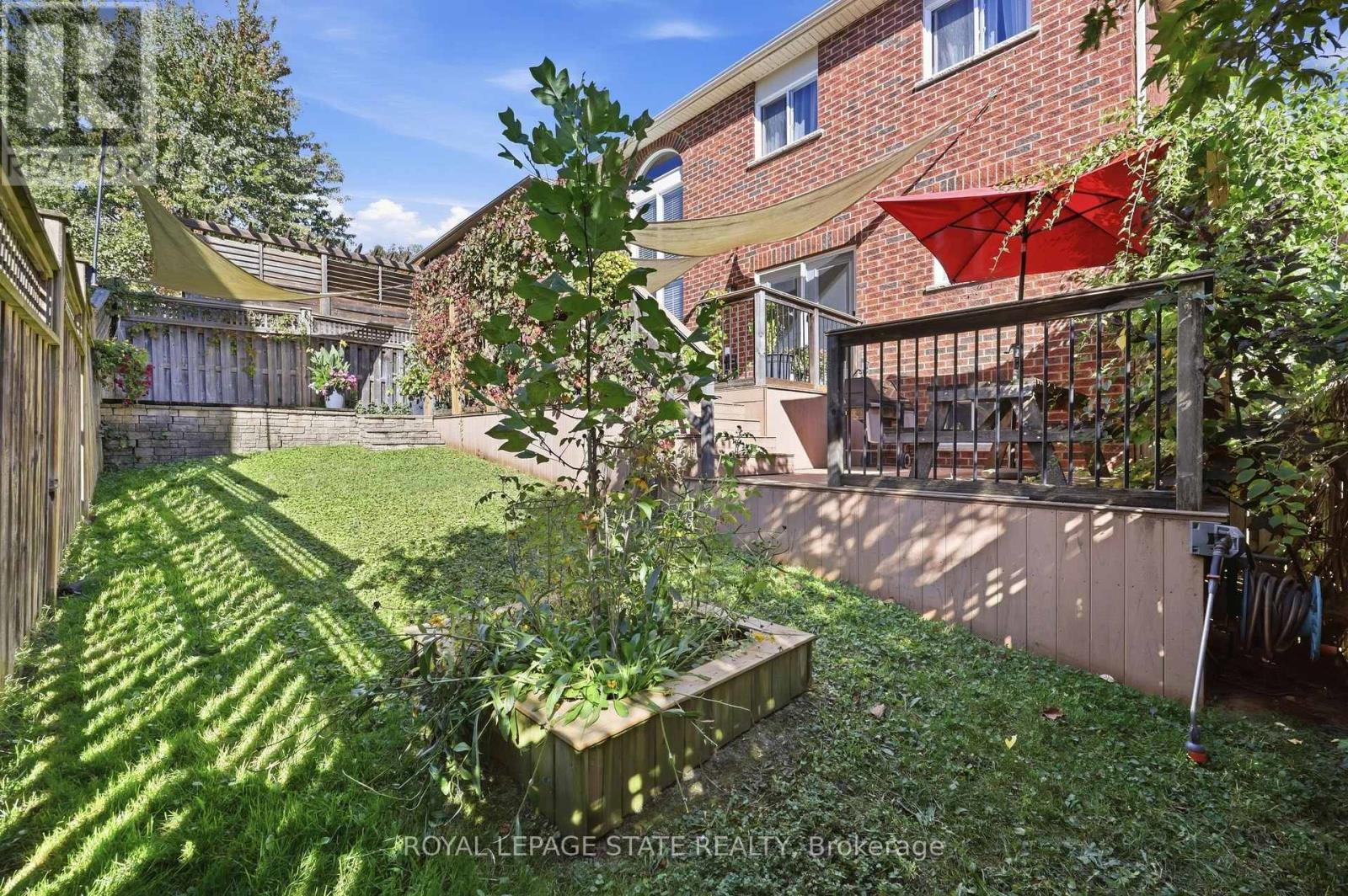 79 LIVINGSTONE DRIVE - 48