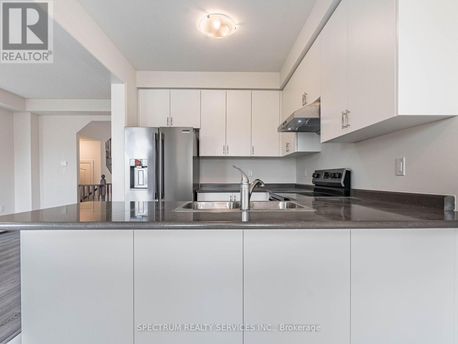 26 HOLCOMB TERRACE, Hamilton (Waterdown) — photo 8