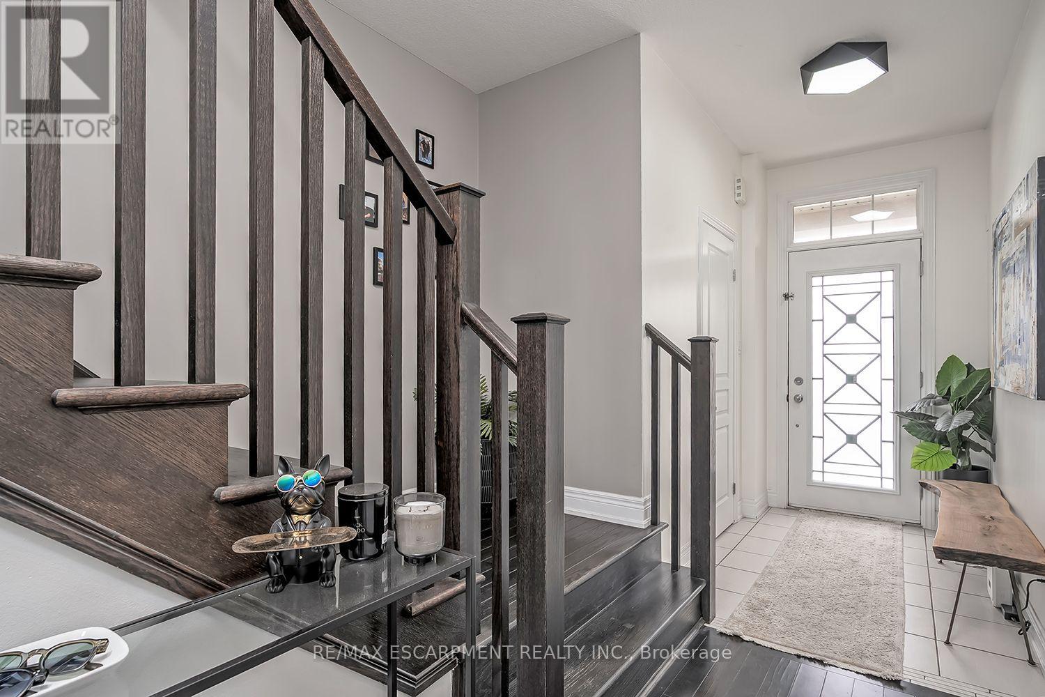 94 VINTON ROAD, Hamilton (Ancaster) — photo 5