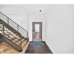 9318 109 AV NW, Edmonton — photo 2