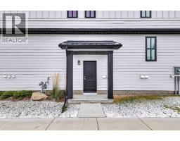 652 Buffaloberry Manor SE, Calgary — photo 3