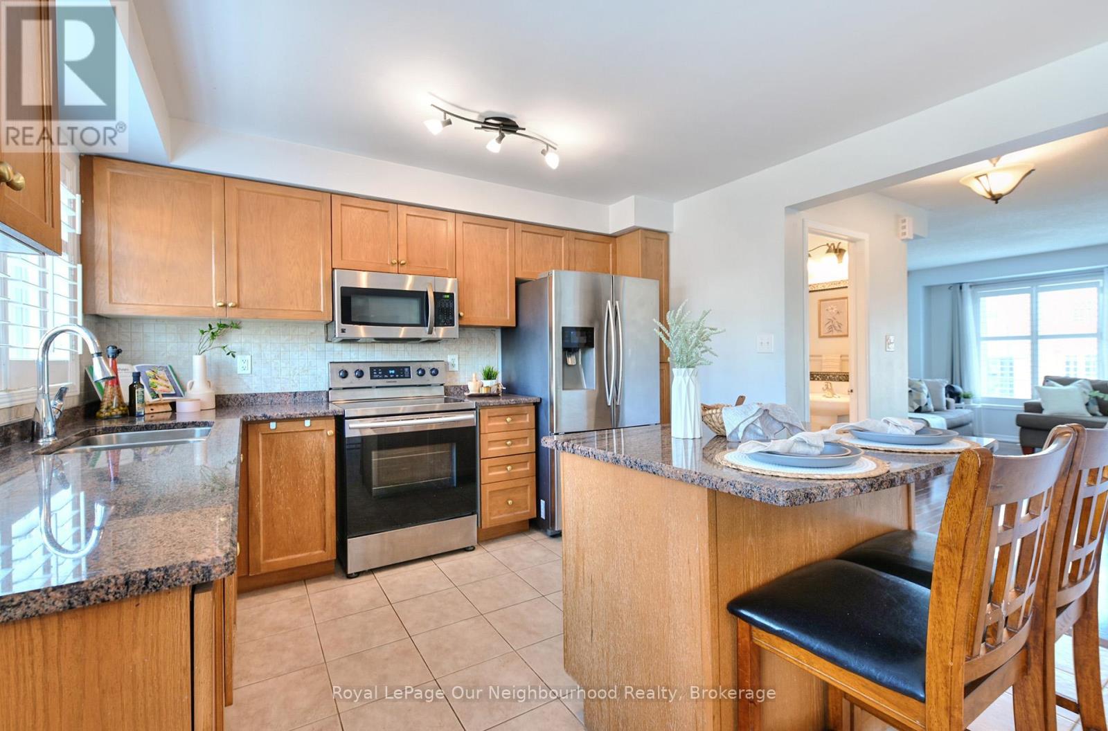 114 BARNHAM STREET, Ajax (Central East) — photo 7