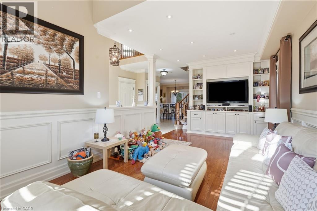 25 BRIDGENORTH Crescent, Stoney Creek — photo 7