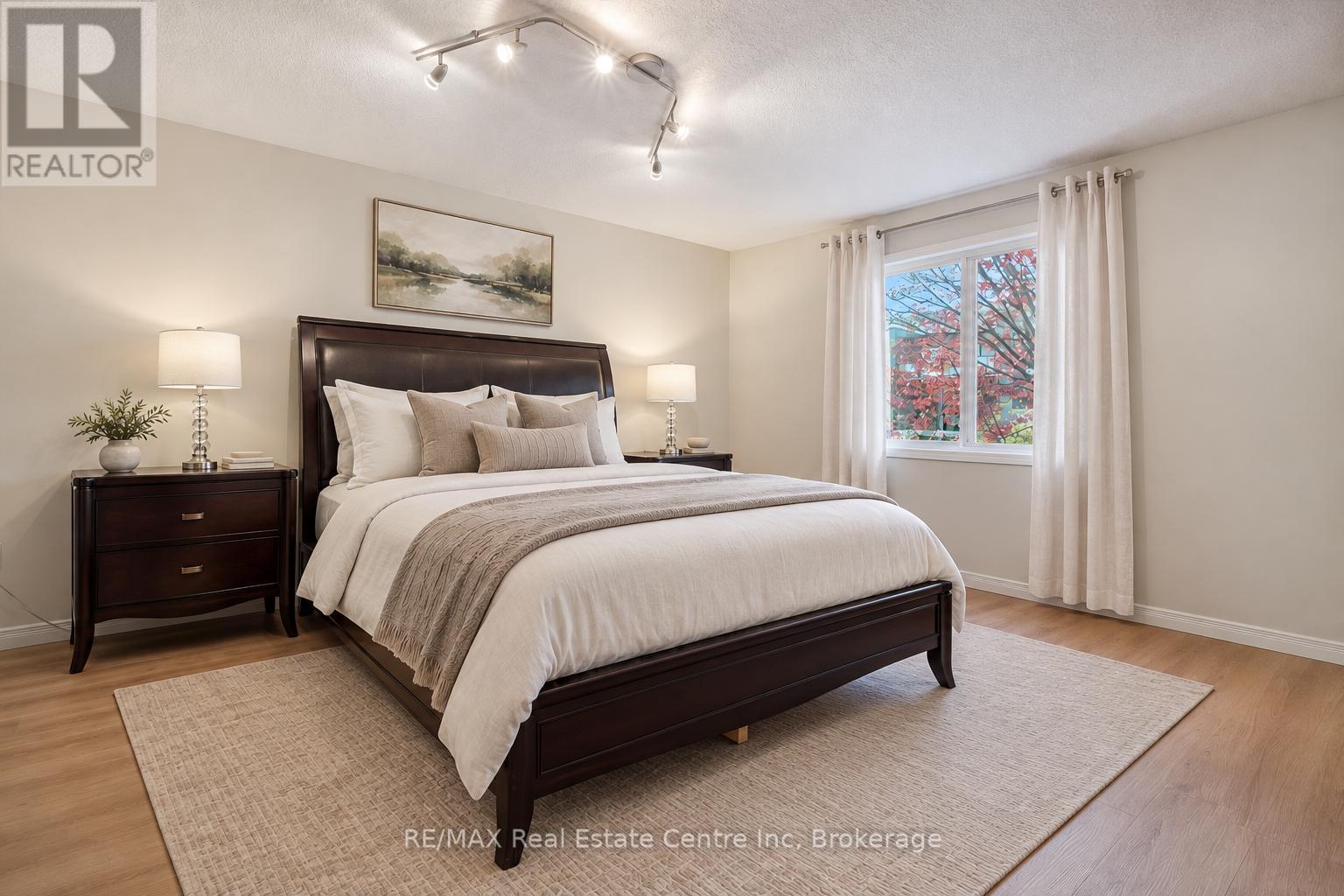 38 - 210 DAWN AVENUE, Guelph (Clairfields/Hanlon Business Park) — photo 9