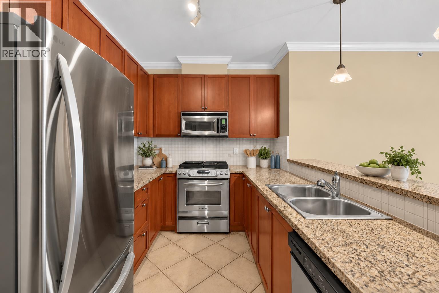 #410-4233 BAYVIEW Street, Richmond