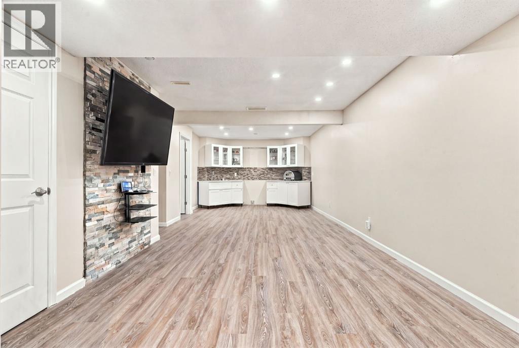 Property photograph 36 for MLS A2355719