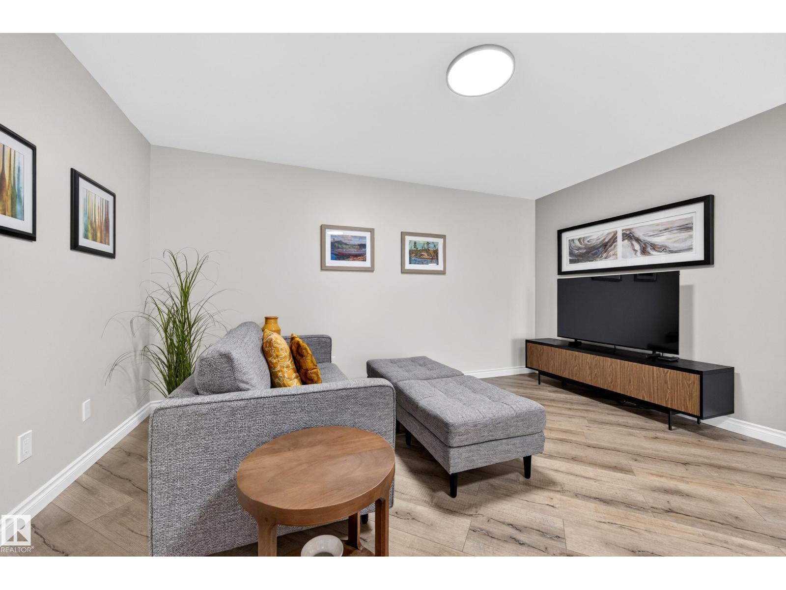 Property photograph 18 for MLS E4514903