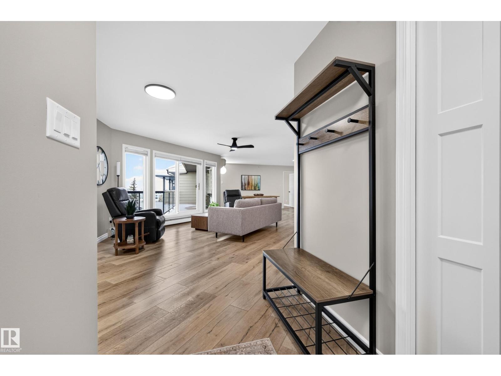 Property photograph 4 for MLS E4514903
