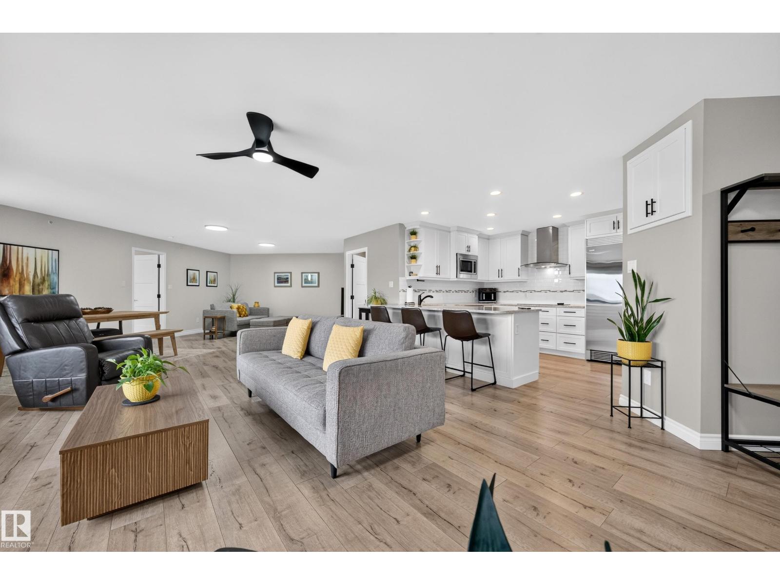 Property photograph 7 for MLS E4514903