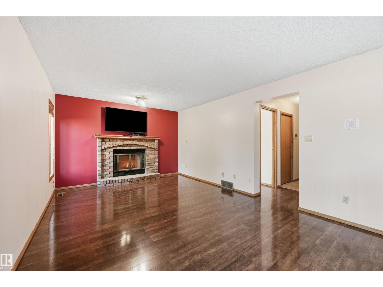 6308 152C Avenue NW, photo 16