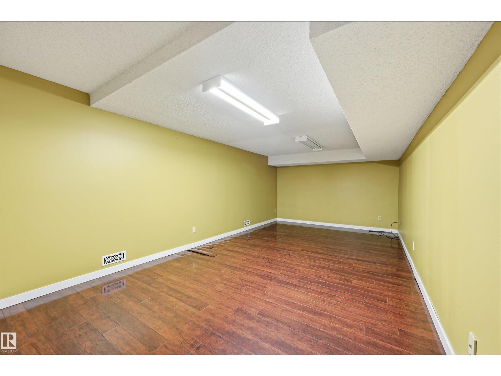 6308 152C Avenue NW, photo 34