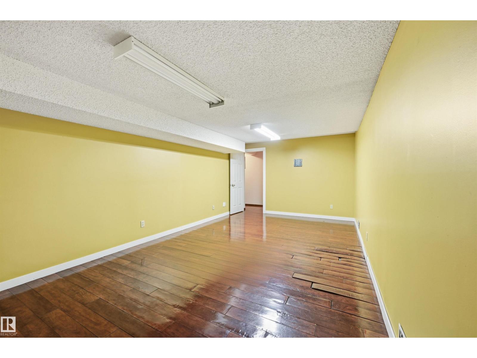 6308 152C Avenue NW, photo 35