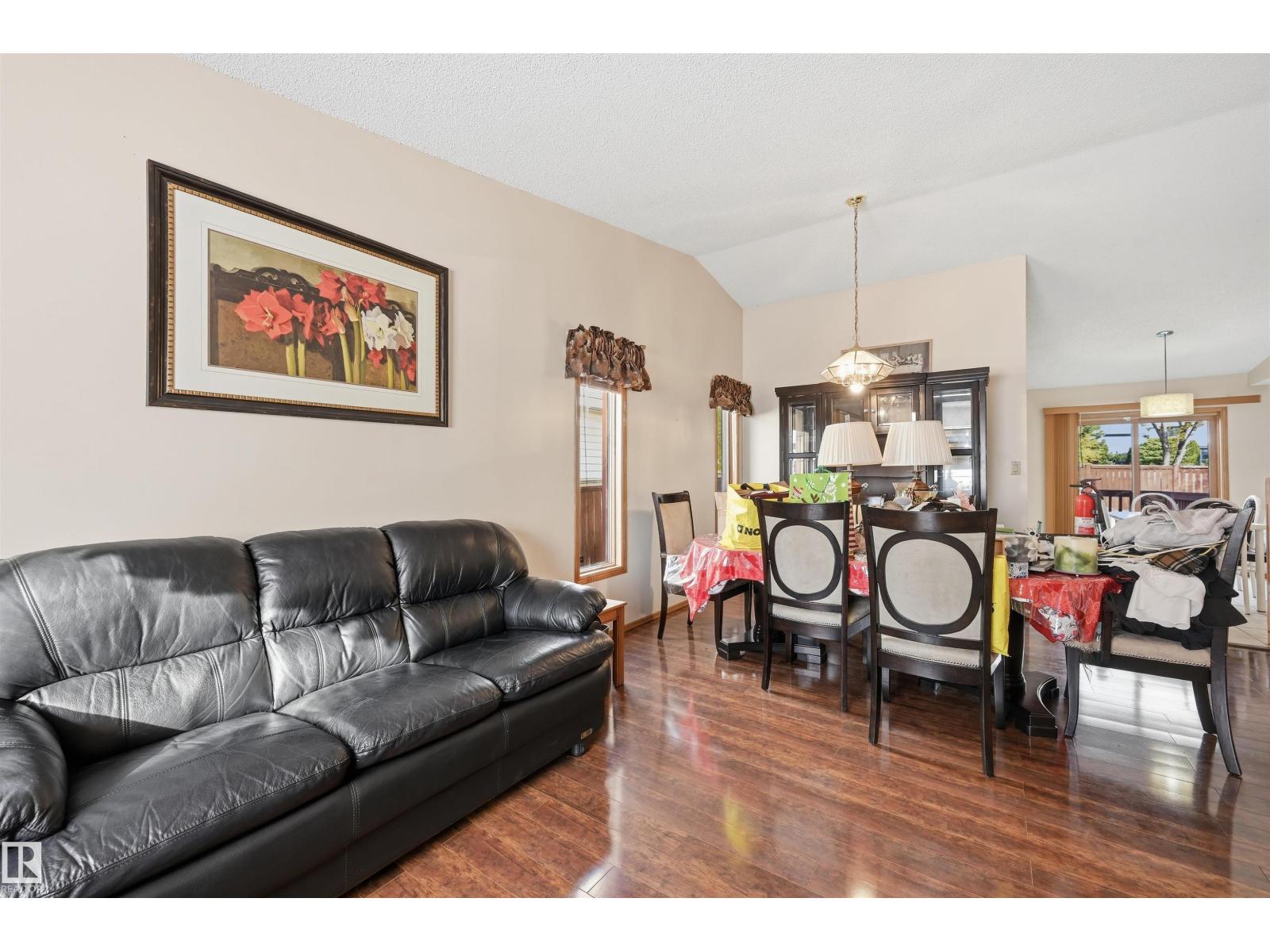 6308 152C Avenue NW, photo 7