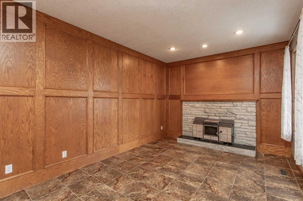 Listing photo – 11 Odell Green, Red Deer