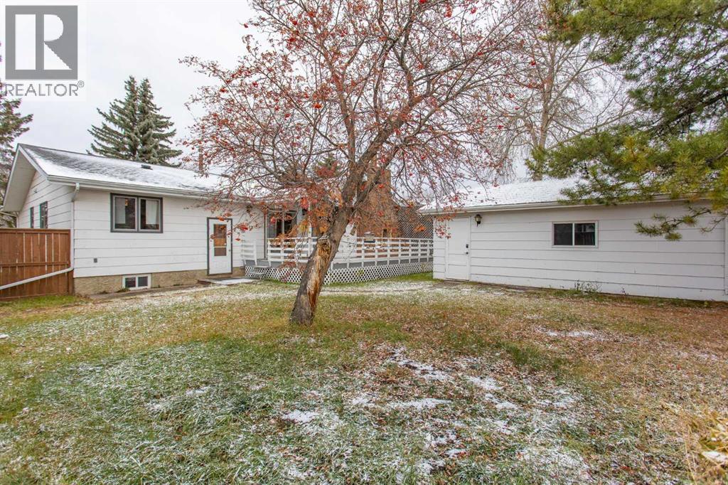 Listing photo – 11 Odell Green, Red Deer