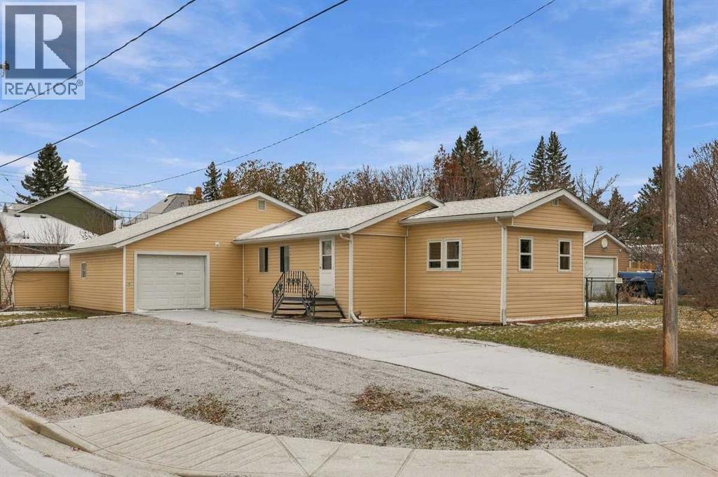 Photo of 1205 Downie Street, Carstairs