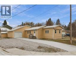 1205 Downie Street, Carstairs