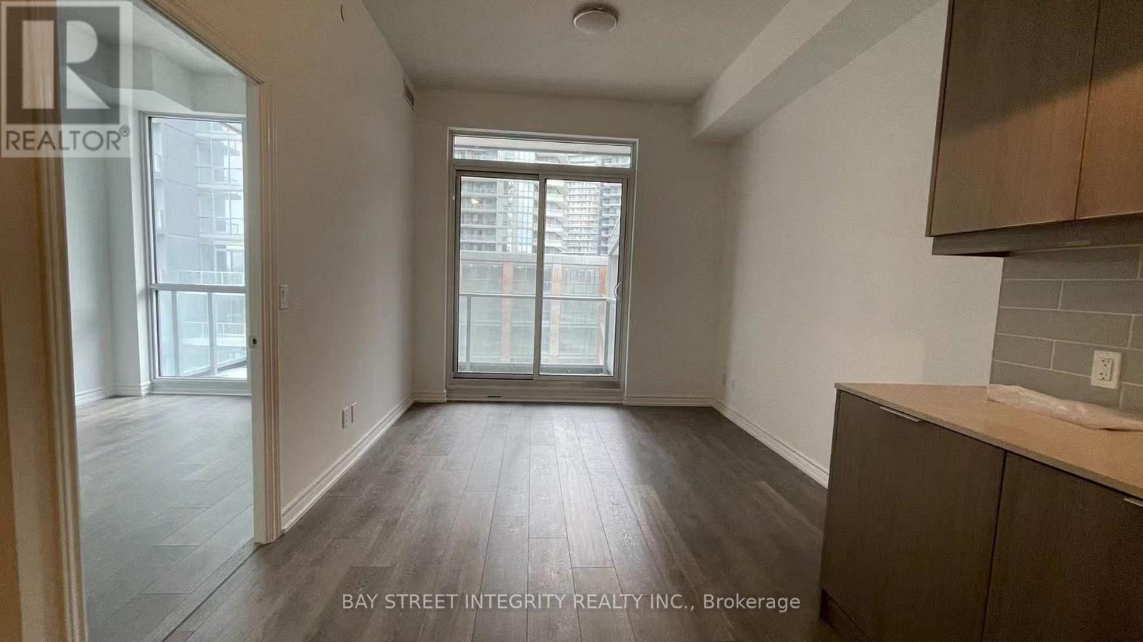 503 - 32 FOREST MANOR ROAD, Toronto (Henry Farm) — photo 3