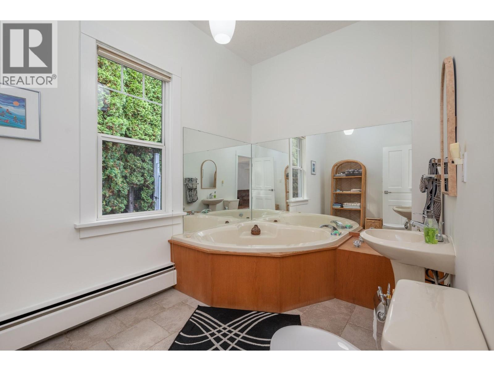 9739 Delcliffe Road - 19