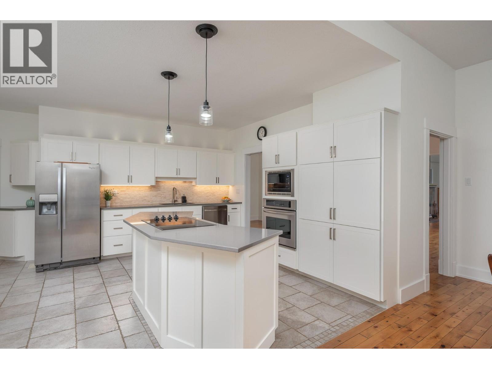 9739 Delcliffe Road - 29