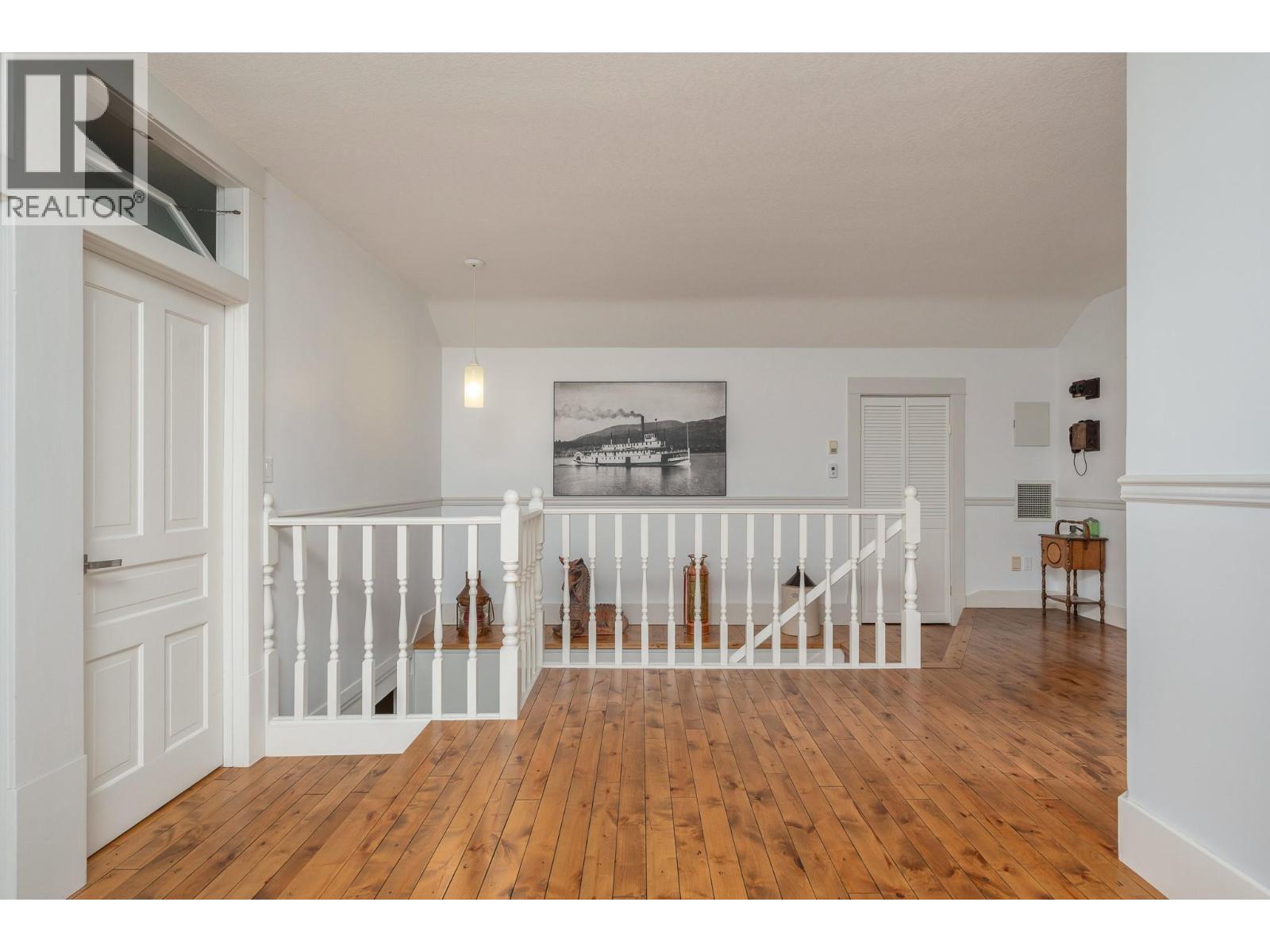 9739 Delcliffe Road - 33