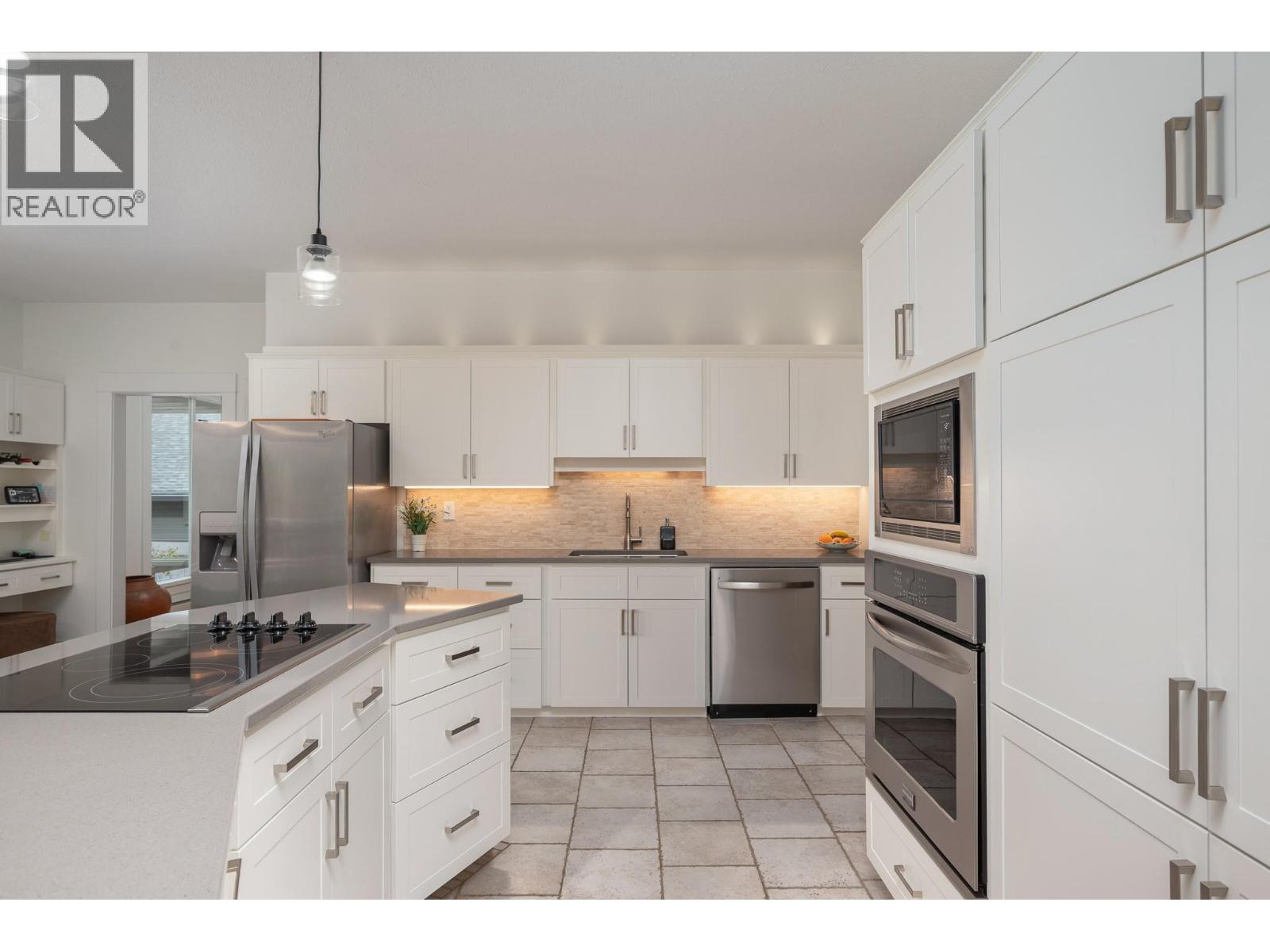 9739 Delcliffe Road - 28