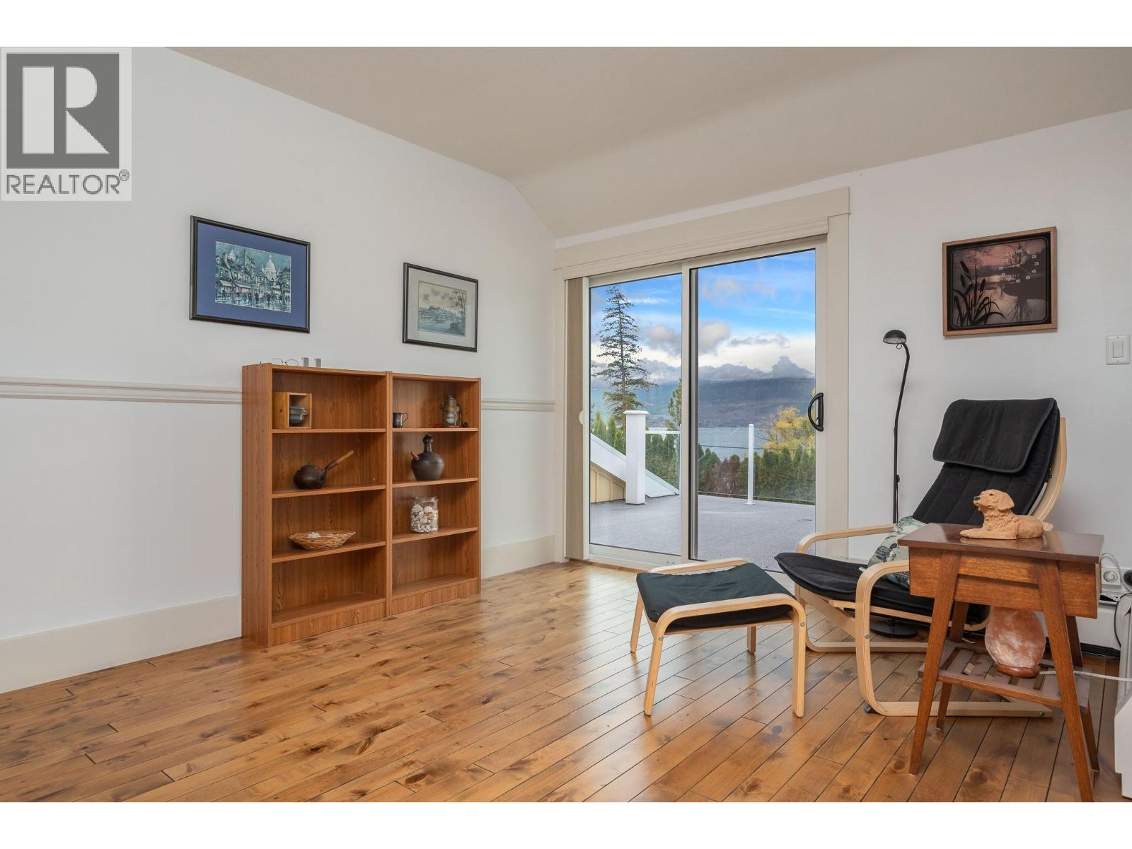 9739 Delcliffe Road - 34