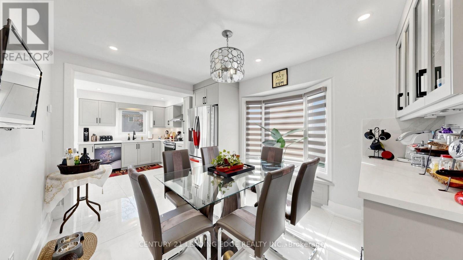 11 LEHMAN CRESCENT, Markham (Markham Village) — photo 9
