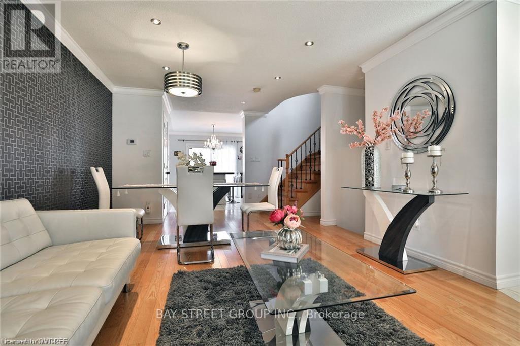 2165 CRESTMONT DRIVE, Oakville (WM Westmount) — photo 5