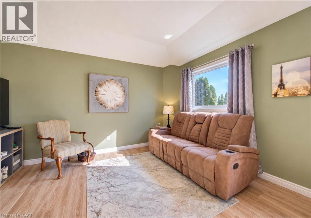 233 OPRINGTON Place, Kitchener — photo 12