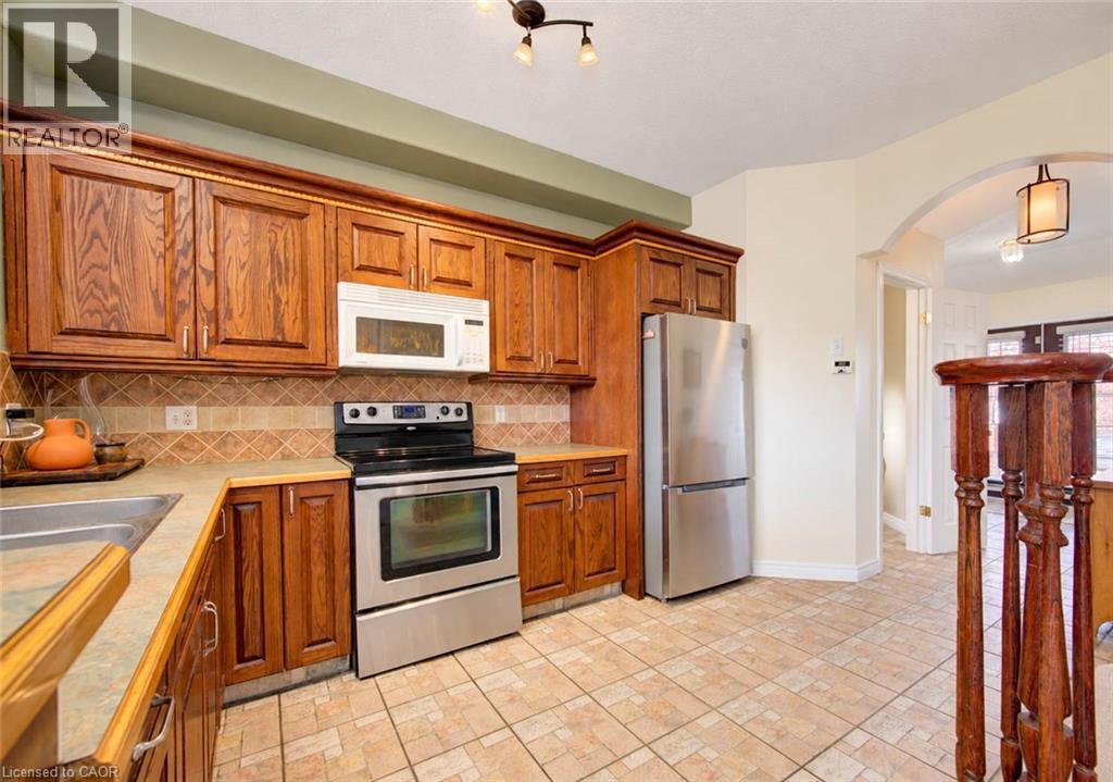 233 OPRINGTON Place, Kitchener — photo 9