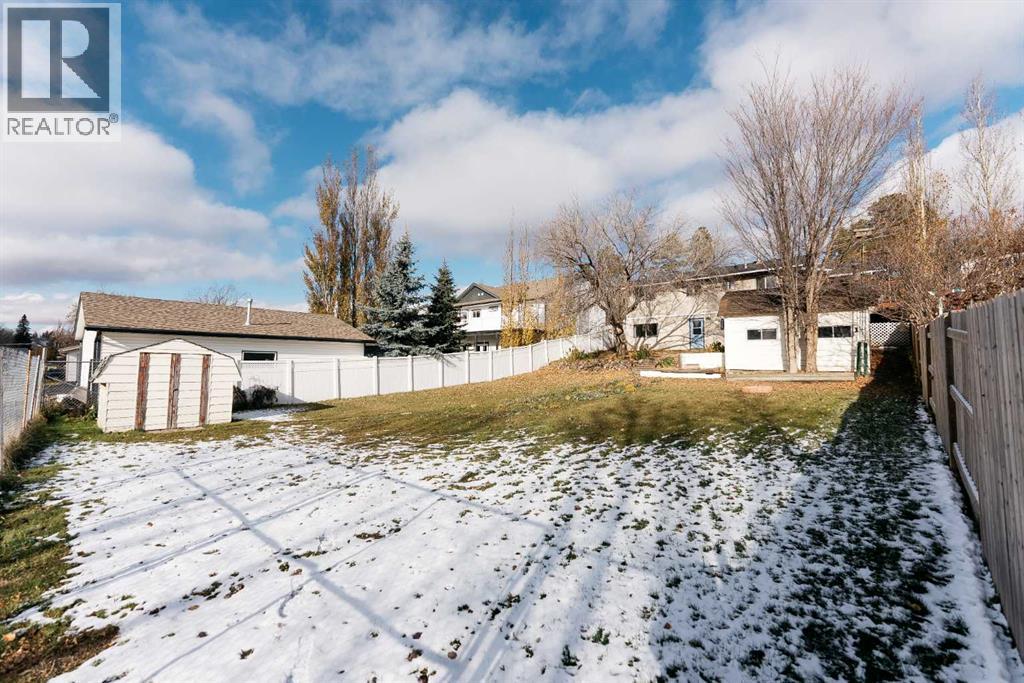 Listing photo – 5051 56 Street, Innisfail