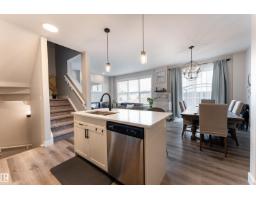 2824 152 AV NW, Edmonton — photo 2