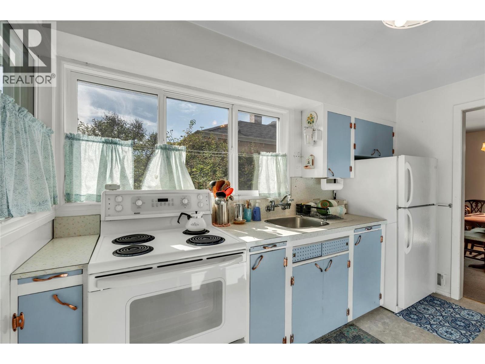 1256 Fairview Road, Penticton
