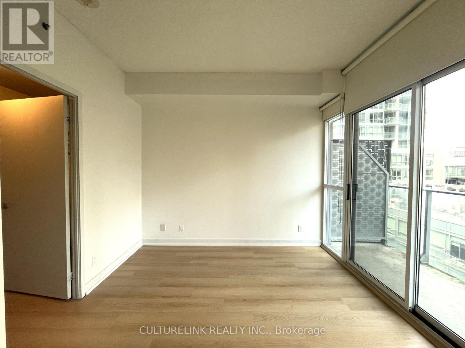 915 - 21 NELSON STREET, Toronto (Waterfront Communities) — photo 5
