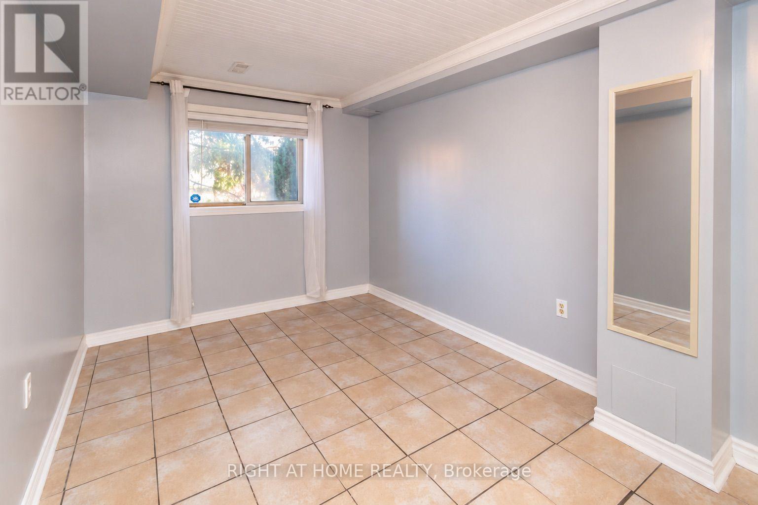 10 (BASEMENT) - 32 SAWMILL ROAD, Barrie (Ardagh) — photo 2