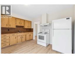 2111 5 Avenue NW, Calgary — photo 10