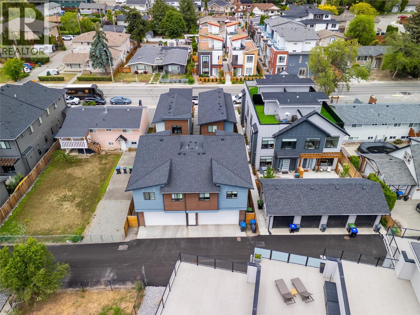2 771 Raymer Avenue, Kelowna
