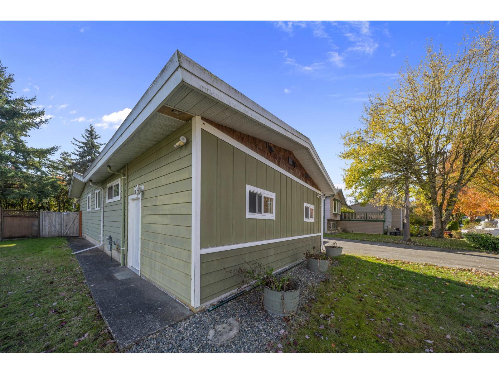 Photo 40 of 17254 61B AVENUE