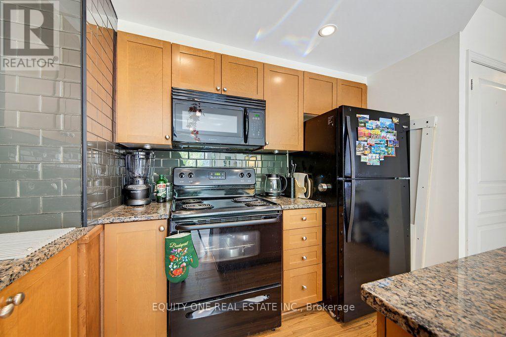 210 - 200 BESSERER STREET, Ottawa — photo 11