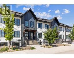 84 Livingston Parade NE, Calgary