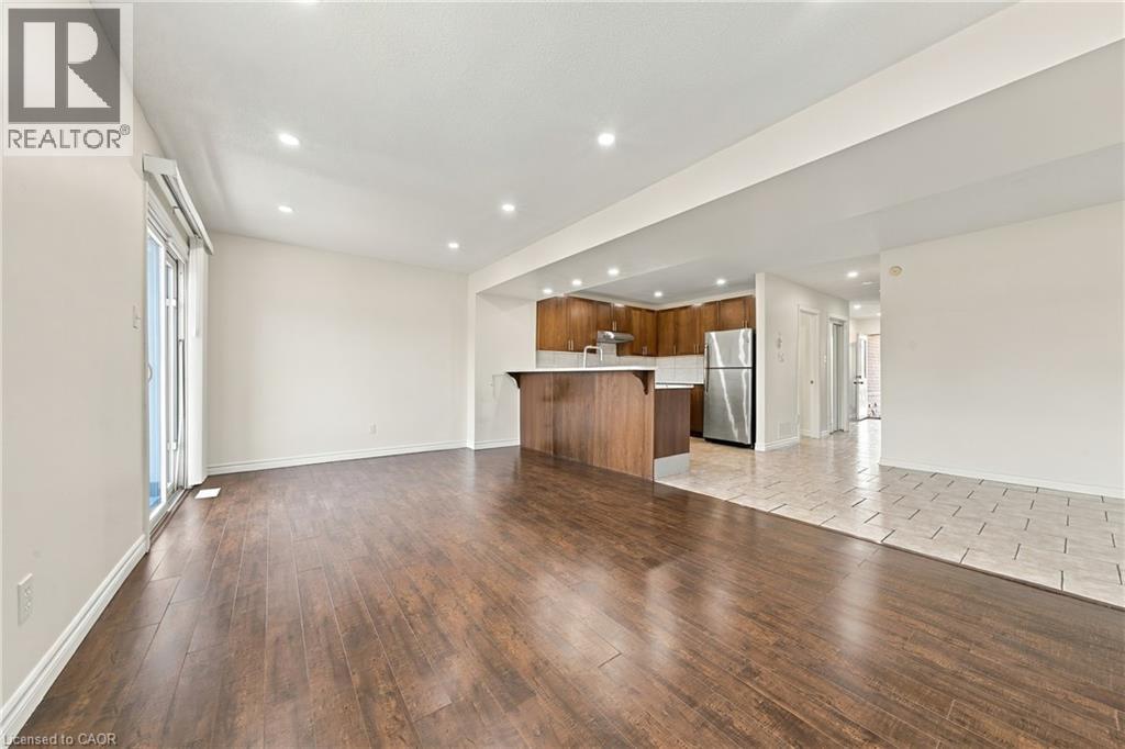35 THAMES Way, Mount Hope — photo 10