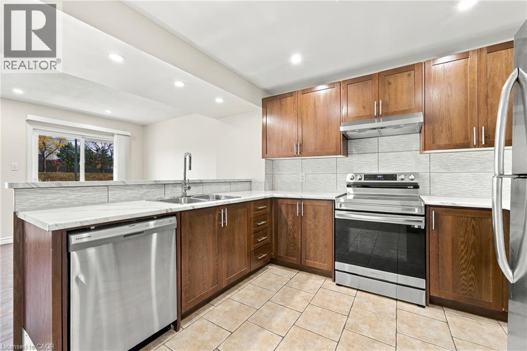 35 THAMES Way, Mount Hope — photo 6