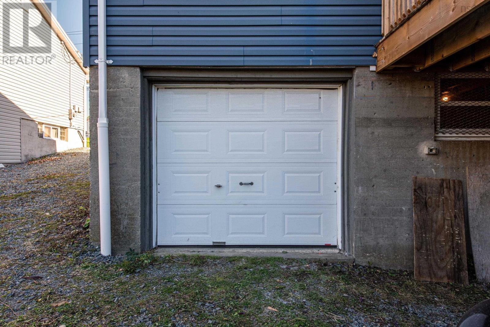 6 Chestnut Lane, photo 32