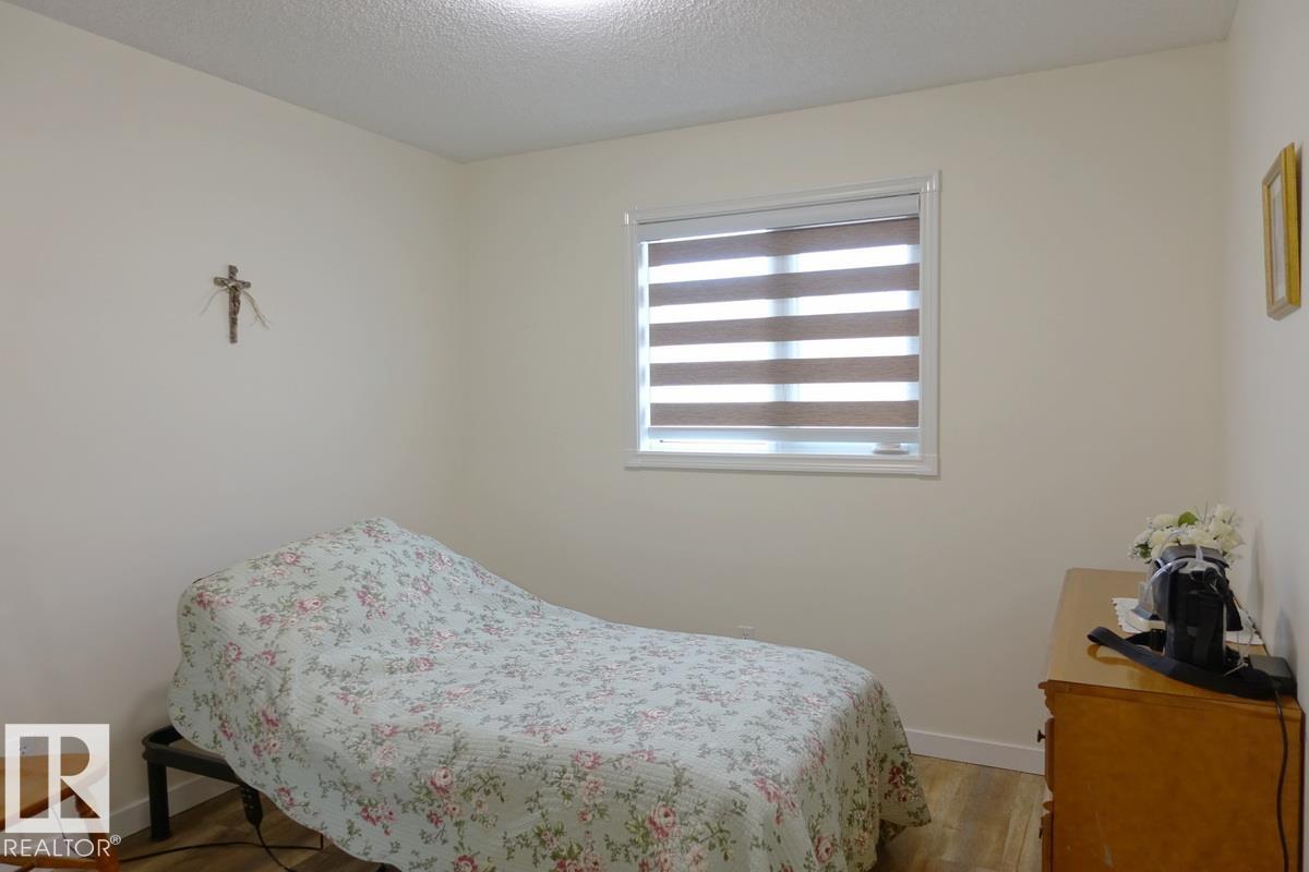 26 Riverpointe Drive, photo 22